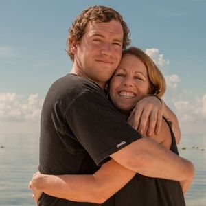 Meet your Posher, Lorie